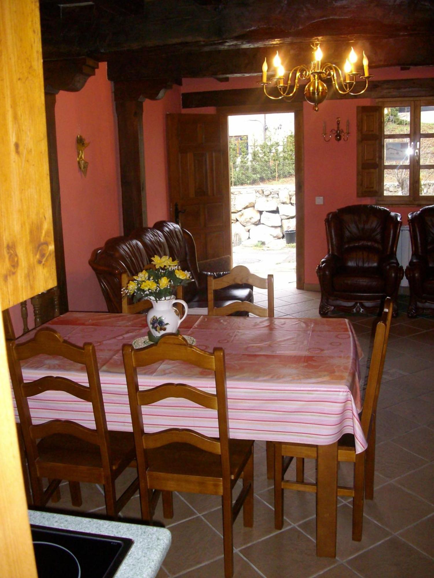 Casa Rural La Torre De Espinama Exteriér fotografie